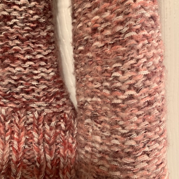 AMERICAN EAGLE, Ombré Knit Cowlneck Sweater, Size Xsmall, EUC - Picture 4 of 7